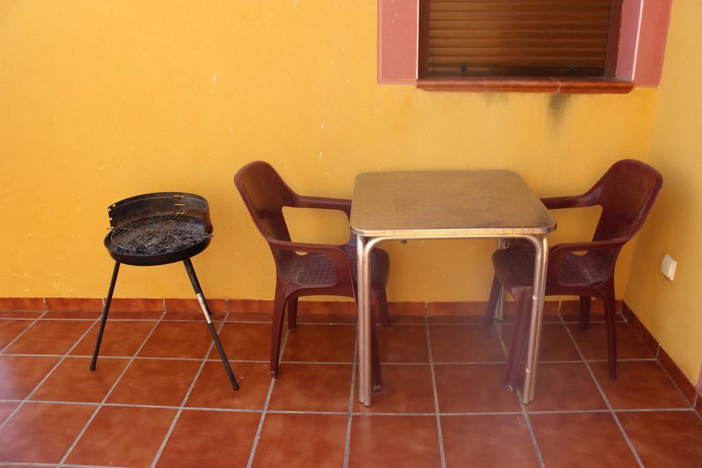 Apartamentos Turísticos Edificio del Pino Sorbas Exterior foto